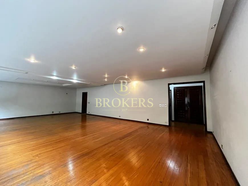 Apartamento a venda, Rua Cinco de Julho - Copacabana. 3 quartos (1 suíte c/ closet), escritório, 2 vagas, perto do metrô, comércio e Praia. 292 m².