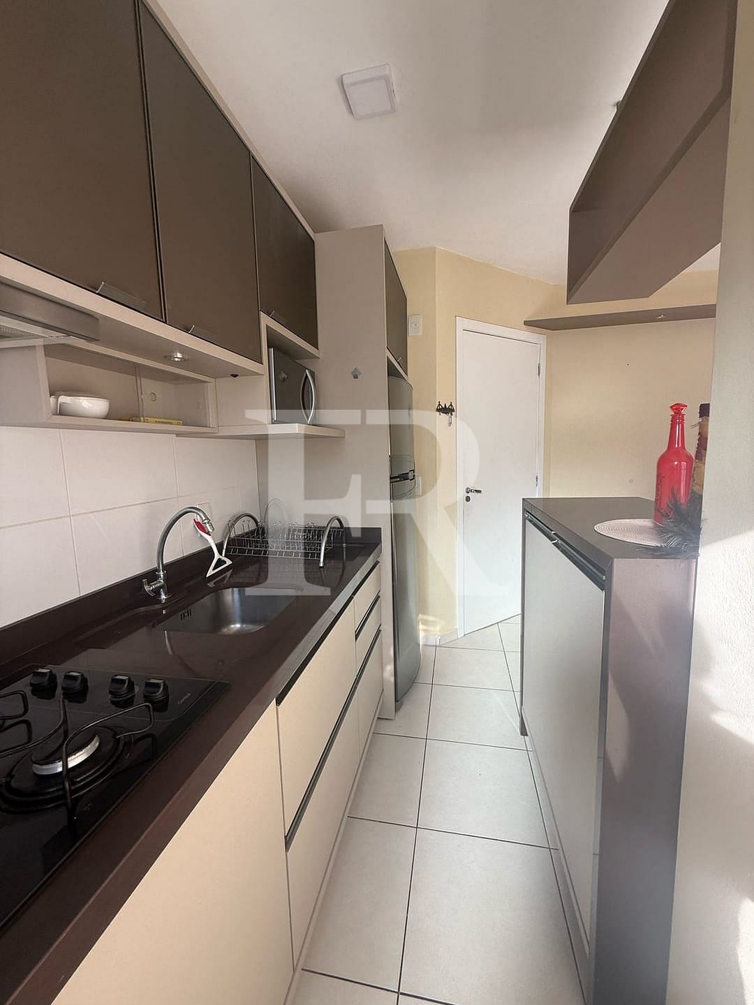 Apartamento para alugar com 2 quartos, 55m² - Foto 6