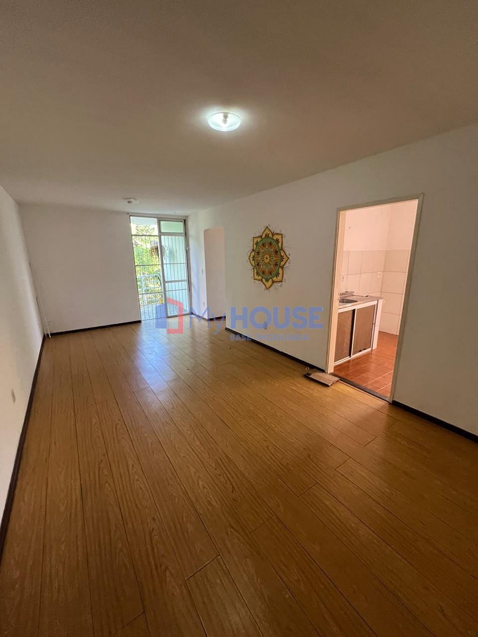 Apartamento à venda com 3 quartos, 89m² - Foto 3