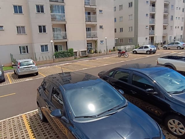 Apartamento com 111m² 2 quartos e 1 banheiro, à venda, no bairro Conjunto Habitacional Antônio Euthymio Casaroto em Cambé