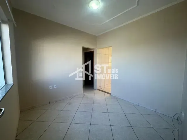 Apartamento com 57m² 2 quartos e 1 banheiro, à venda, no bairro Jardim Videiras em Andradas