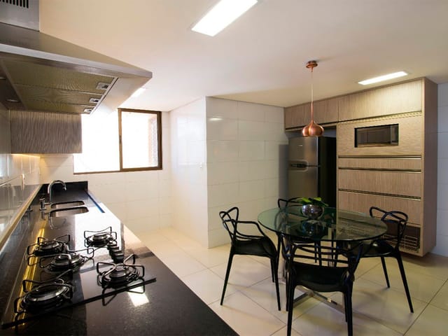 Apartamento 3 quartos e 4 banheiros, à venda, no bairro Brisamar em João Pessoa