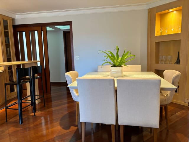Foto do Apartamento - Apartamento à venda no Edificio  Rembrandt, 3 suites ,Centro, Londrina, PR | Taive