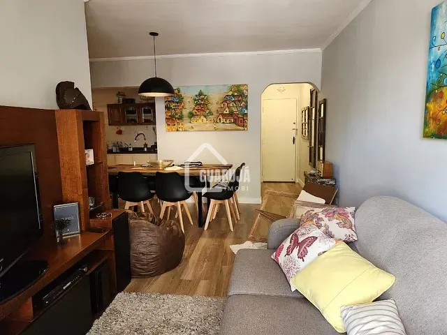 Apartamento 3 quartos e 2 banheiros, à venda, no bairro Jardim Las Palmas em Guarujá