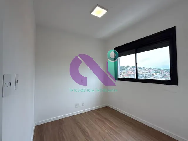Apartamento 2 quartos e 2 banheiros, para alugar, no bairro km 18 em Osasco