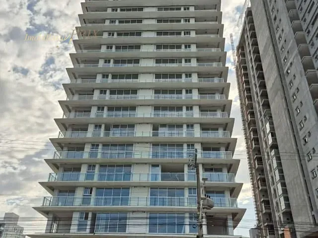 Apartamento com 196m² 3 quartos e 4 banheiros, à venda, no bairro Itacolomi em Balneário Piçarras