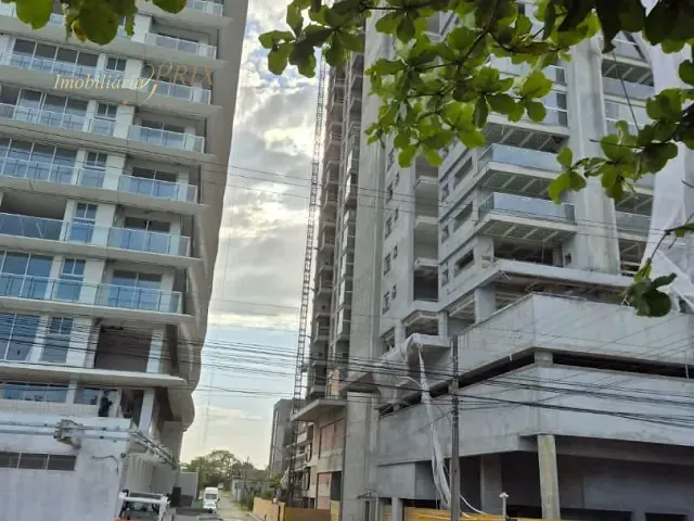 Apartamento com 196m² 3 quartos e 4 banheiros, à venda, no bairro Itacolomi em Balneário Piçarras