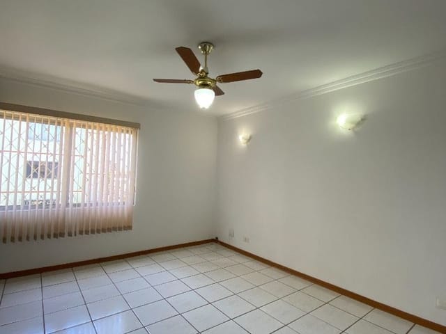 Apartamento com 83m² 3 quartos e 1 banheiro, para alugar, no bairro Vila Brasil em Santa Bárbara D'Oeste