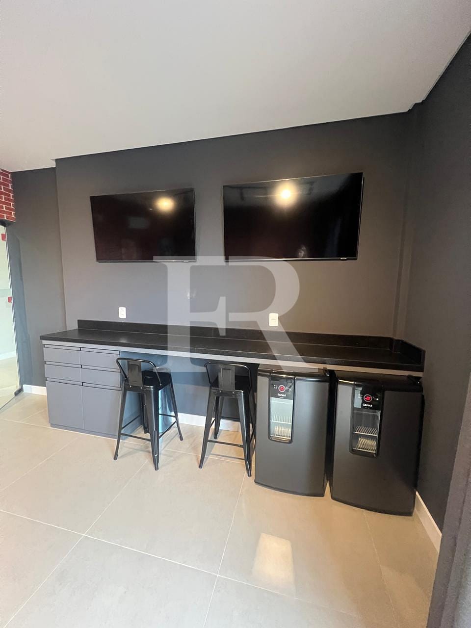 Apartamento à venda com 2 quartos, 65m² - Foto 23