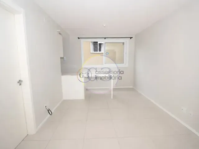 Apartamento 2 quartos e 1 banheiro, para alugar, no bairro Centro em Pelotas