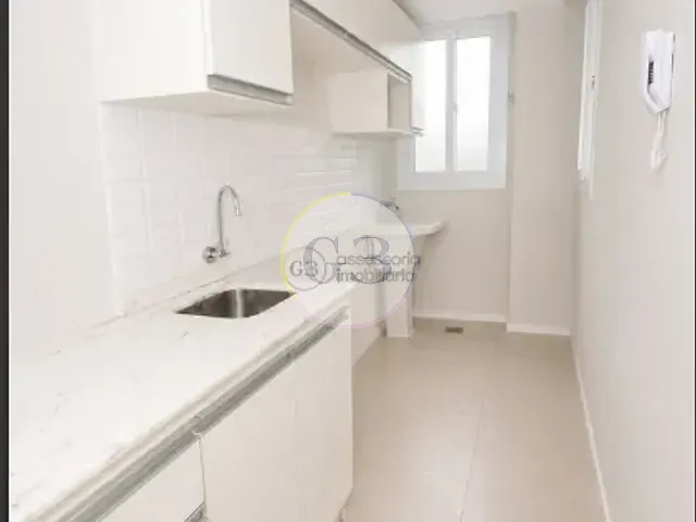 Apartamento 2 quartos e 1 banheiro, para alugar, no bairro Centro em Pelotas