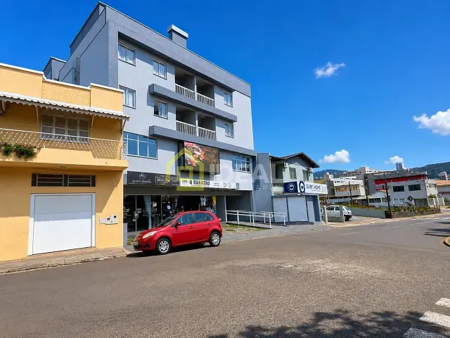 Apartamento com 60m² 2 quartos e 1 banheiro, à venda, no bairro Nazaré em Concórdia