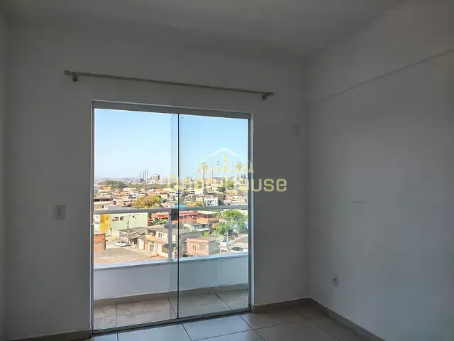 Apartamento 2 quartos e 1 banheiro, para alugar, no bairro Siderlândia em Volta Redonda