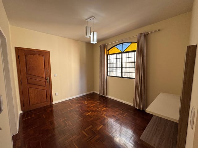 Apartamento de 2 quartos no Caiçaras - ALUGUEL