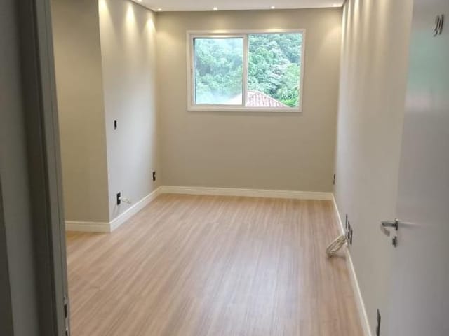 Apartamento com 46m² 2 quartos e 1 banheiro, à venda, no bairro Parque Rincão em Cotia
