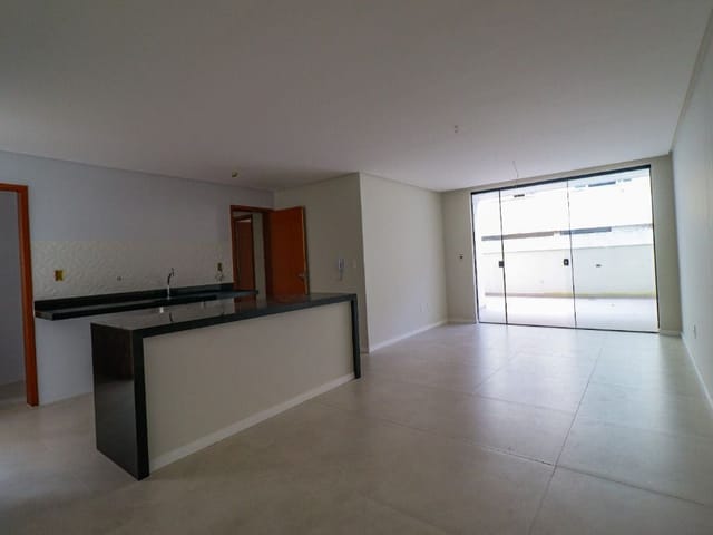 Apartamento 3 quartos e 2 banheiros, à venda, no bairro Vale do Ipê em Juiz de Fora