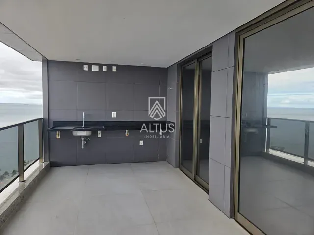Apartamento 4 quartos e 5 banheiros, à venda, no bairro Barra em Salvador