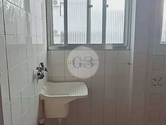 Apartamento 2 quartos e 1 banheiro, para alugar, no bairro São Gonçalo em Pelotas