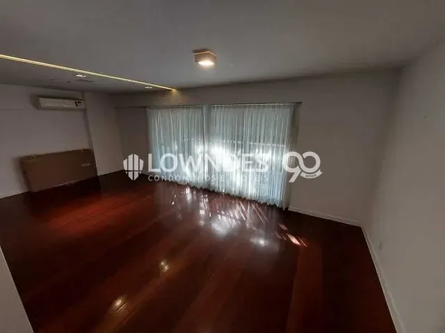 Apartamento com 200m² 3 quartos e 2 banheiros, à venda, no bairro Leblon em Rio de Janeiro