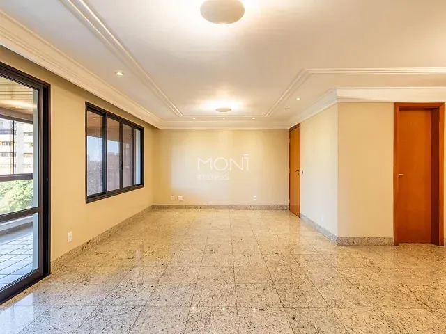Apartamento 4 quartos e 2 banheiros, à venda, no bairro Asa Norte em Brasília