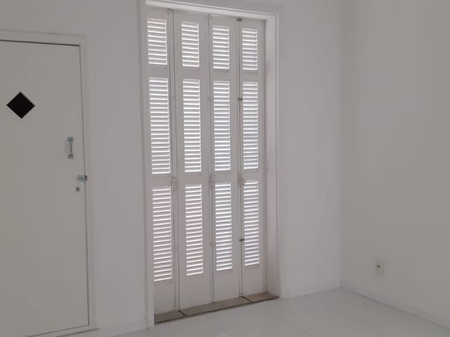 Apartamento com 48m² 1 quarto e 1 banheiro, à venda, no bairro Catete em Rio de Janeiro