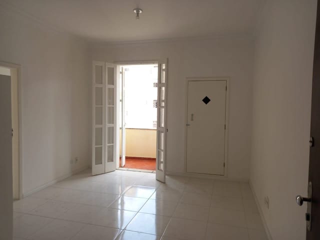 Apartamento com 48m² 1 quarto e 1 banheiro, à venda, no bairro Catete em Rio de Janeiro