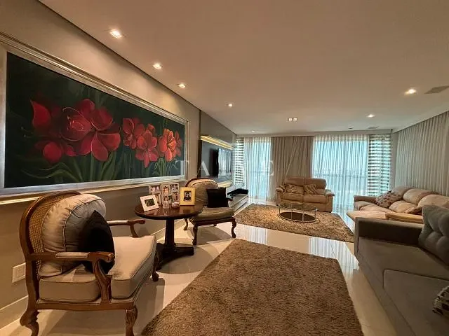 Apartamento com 462m² 4 quartos e 4 banheiros, à venda, no bairro Bela Suiça em Londrina