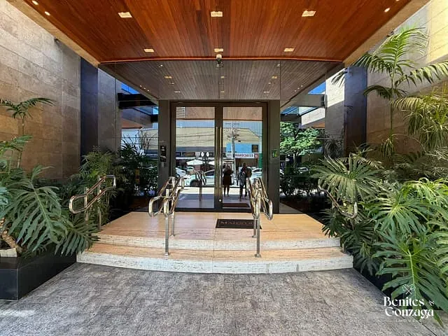 Apartamento com 520m² 4 quartos e 5 banheiros, à venda, no bairro Zona 01 em Maringá