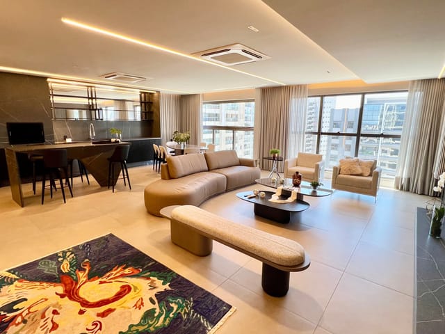 Apartamento com 285m² 3 quartos e 5 banheiros, à venda, no bairro Gleba Fazenda Palhano em Londrina