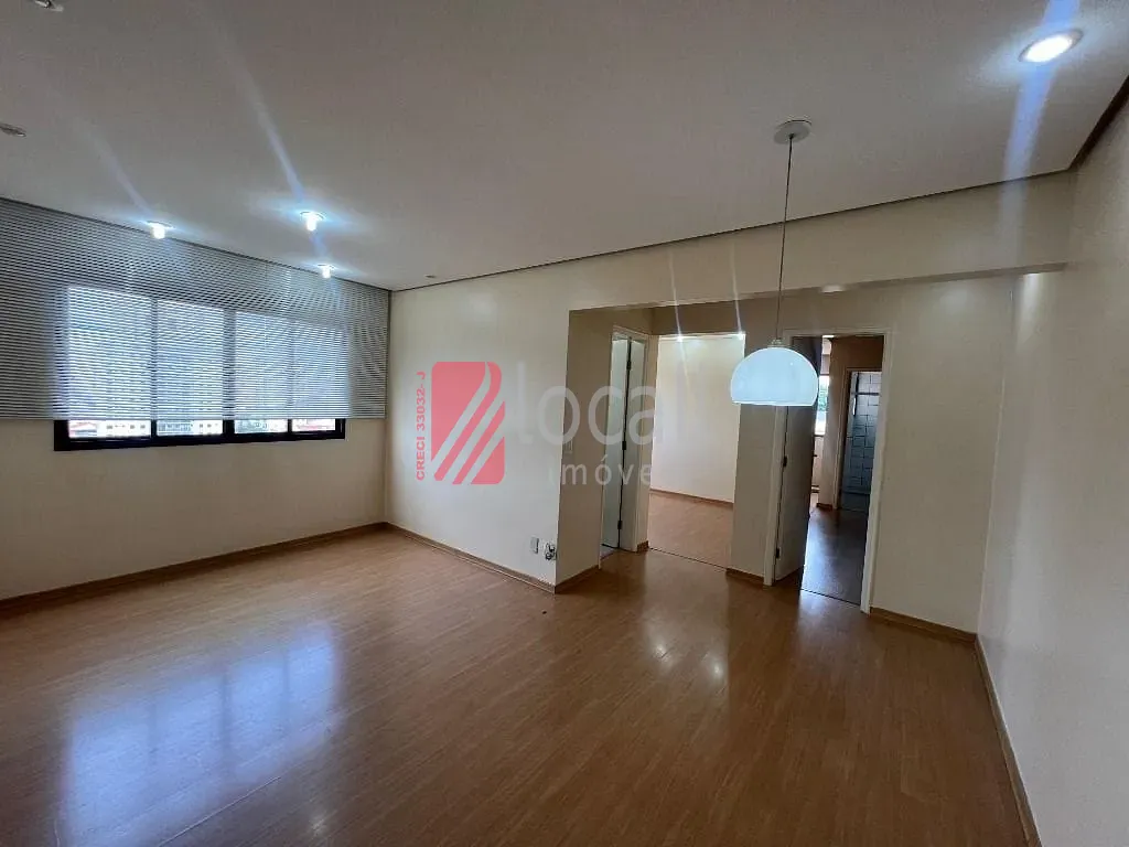 Apartamento com 2 quartos à venda, 70m² — foto 2 de 18