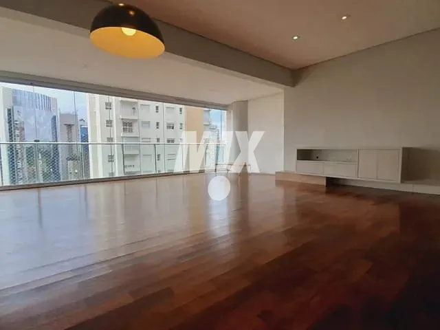 Apartamento 2 quartos e 4 banheiros, para alugar, no bairro Itaim Bibi em São Paulo