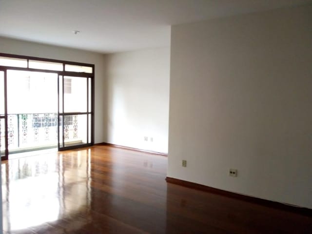 Foto do Apartamento - Apartamento com 3 dormitórios, 160 m² - venda por R$ 670.000,00 ou aluguel por R$ 1.500,00/mês - Centro - Itajubá/MG | MOHALLEM e LOPES CORRETAGEM E ADMINISTRACAO DE IMOVEIS LTDA