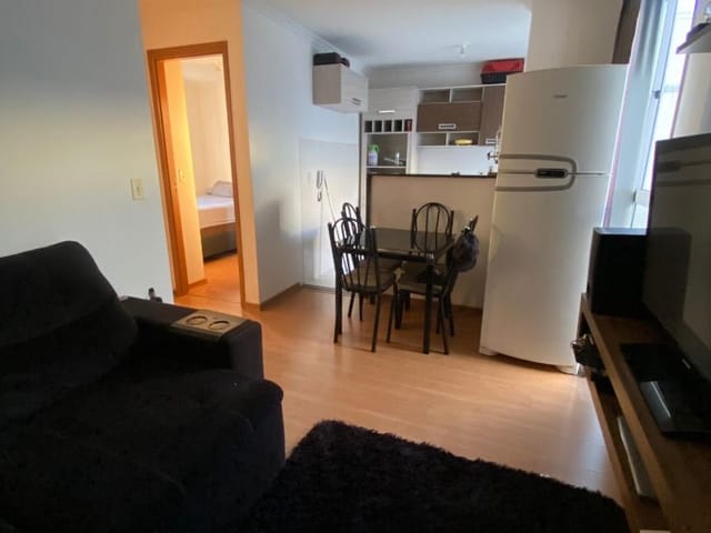 Apartamento 2 quartos e 1 banheiro, à venda, no bairro Chácara Manella em Cambé