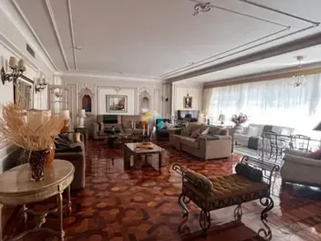 Apartamento com 230m² 4 quartos e 1 banheiro, à venda, no bairro Copacabana em Rio de Janeiro