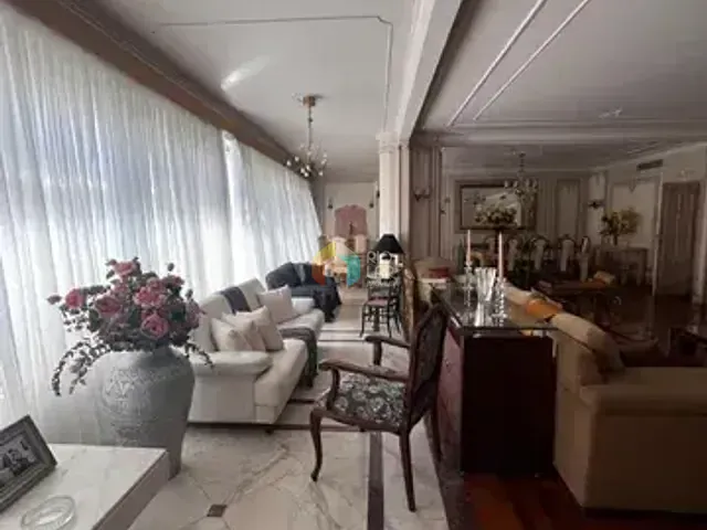 Apartamento com 230m² 4 quartos e 1 banheiro, à venda, no bairro Copacabana em Rio de Janeiro