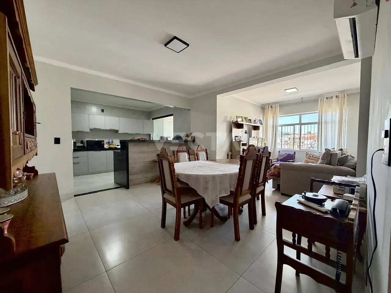Apartamento, 3 quartos, 130 m² - Foto 1