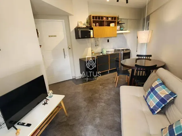 Apartamento 1 quarto e 1 banheiro, à venda, no bairro Rio Vermelho em Salvador