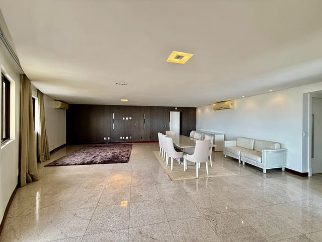 Foto do Apartamento - Ed. Claude Monet - Apartamento com 288 m² - 4 suítes - 3 vagas | Marlene Felippe Gestão Imobiliária