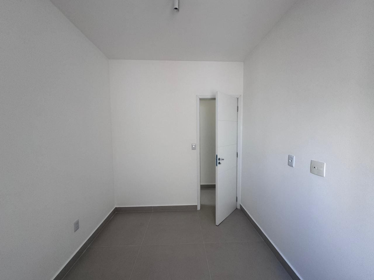 Apartamento à venda e aluguel com 2 quartos, 51m² - Foto 11
