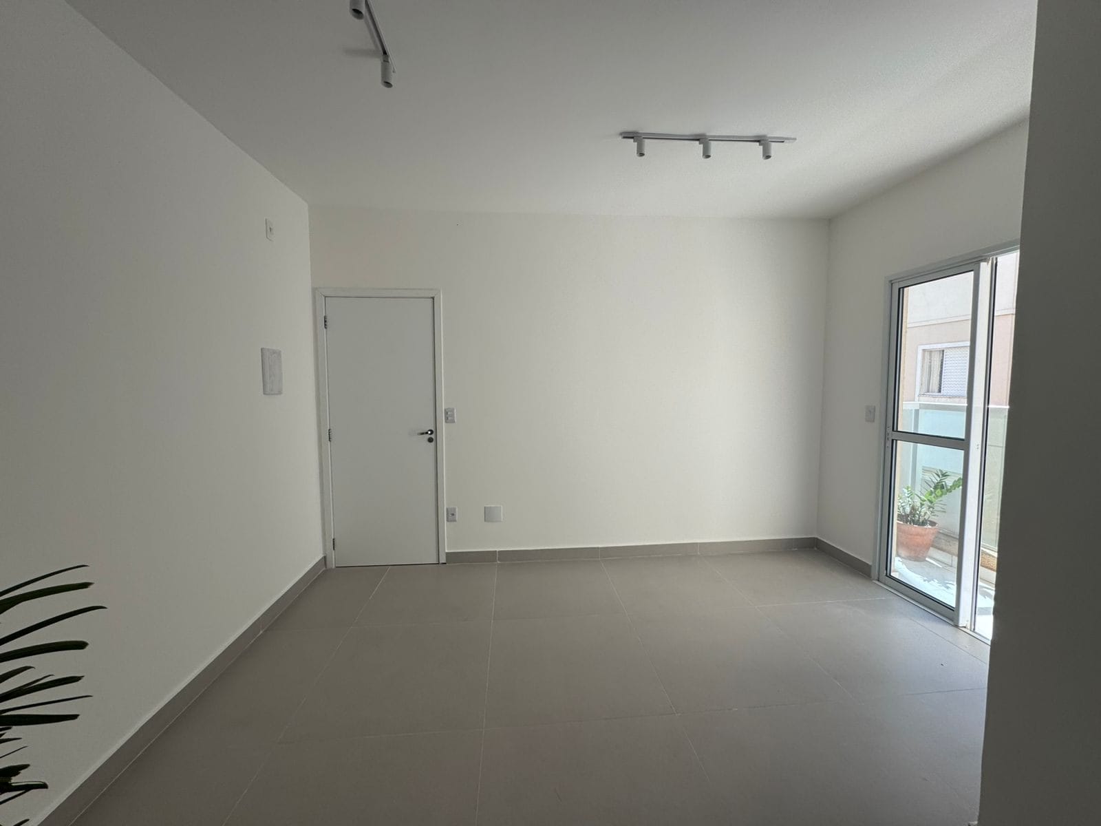 Apartamento à venda e aluguel com 2 quartos, 51m² - Foto 4