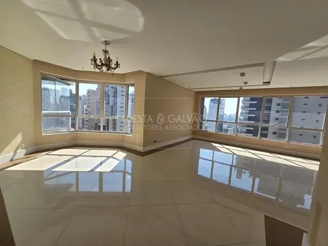 Apartamento com 284m² 4 quartos e 5 banheiros, à venda, no bairro Batel em Curitiba