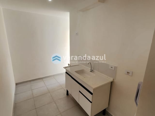 Apartamento 2 quartos e 1 banheiro, para alugar, no bairro Jardim Marica em Mogi das Cruzes