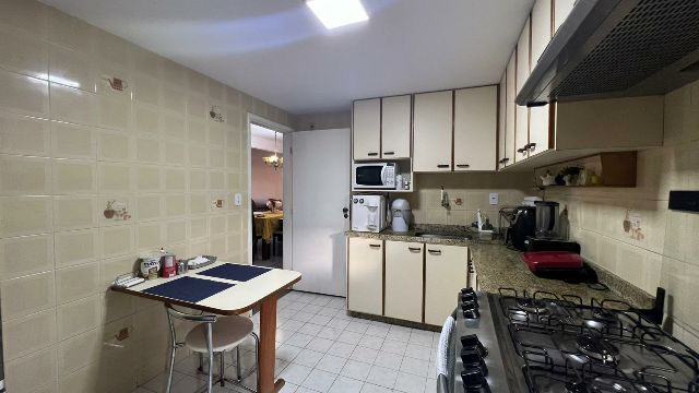 Apartamento 4 quartos e 4 banheiros, à venda, no bairro Vila Nova em Cabo Frio