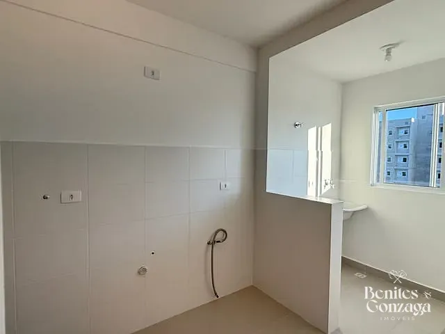 Apartamento 2 quartos e 2 banheiros, à venda, no bairro Parque Industrial em Maringá