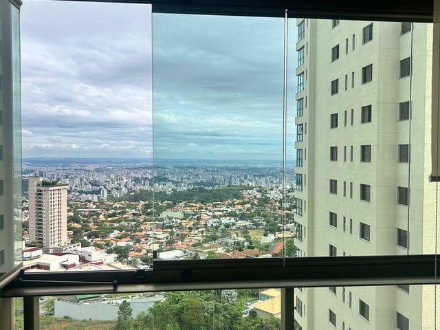 Apartamento com 548m² 4 quartos e 3 banheiros, à venda, no bairro Vila da Serra em Nova Lima