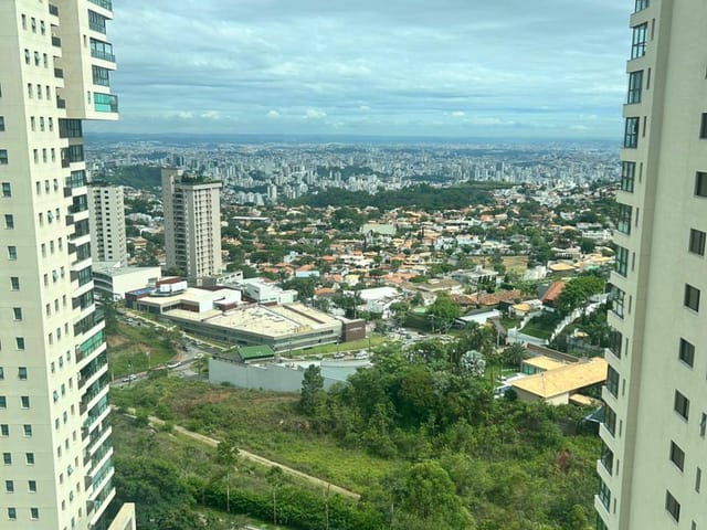 Apartamento com 548m² 4 quartos e 3 banheiros, à venda, no bairro Vila da Serra em Nova Lima