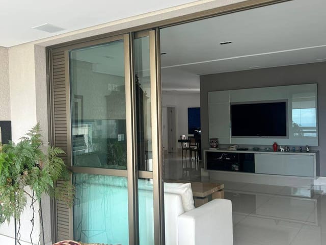 Apartamento com 548m² 4 quartos e 3 banheiros, à venda, no bairro Vila da Serra em Nova Lima