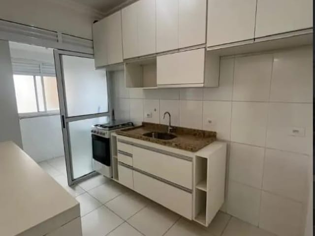 Apartamento 2 quartos e 2 banheiros, para alugar, no bairro Vila Mogilar em Mogi das Cruzes