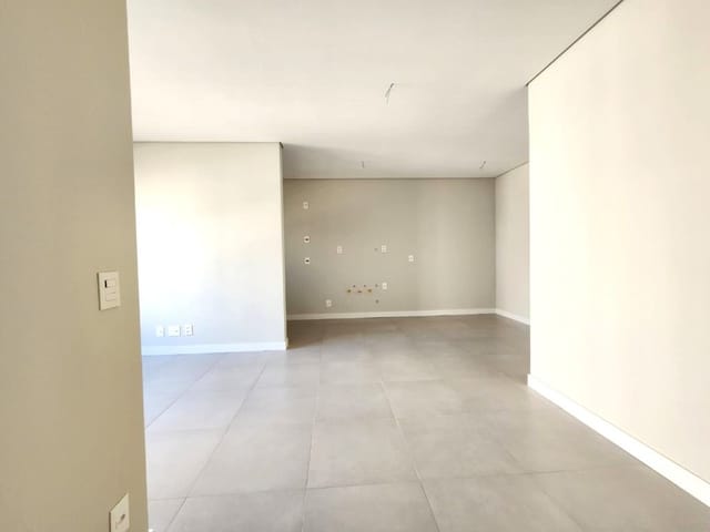 Foto do Apartamento - INSIGHT PALHANO - R$ 570.000 - Apartamento à venda, 2 dormitórios (1 suíte), 62 m², 1 Vaga, Gleba Palhano, Londrina/PR | Human Imóveis