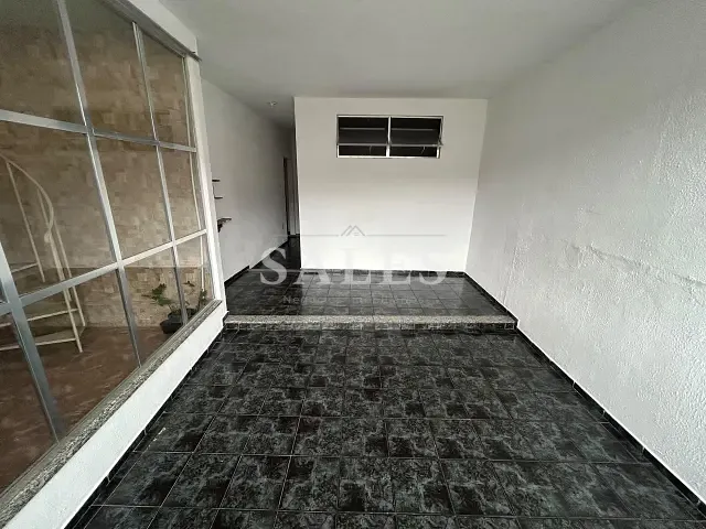 Apartamento com 89m² 2 quartos e 1 banheiro, para alugar, no bairro Democrata em Juiz de Fora